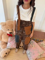 Salopette donna patchwork marrone con tasche applicate – outfit casual