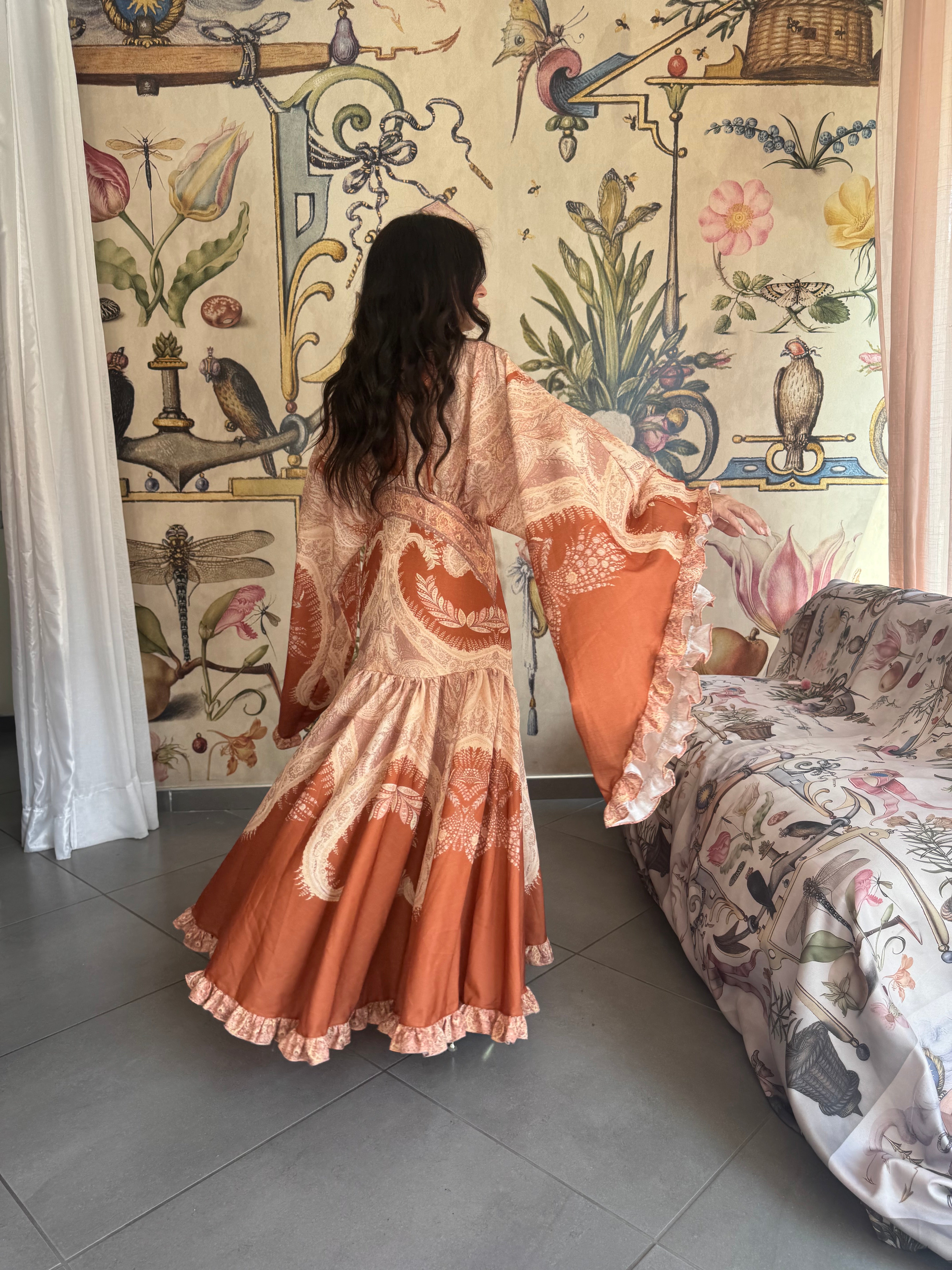 Abito Maxi "Foliage d'Antan" – Vestito Lungo con Maniche a Campana e Volant