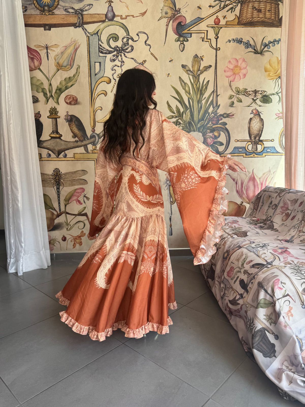 Abito Maxi "Foliage d'Antan" – Vestito Lungo con Maniche a Campana e Volant