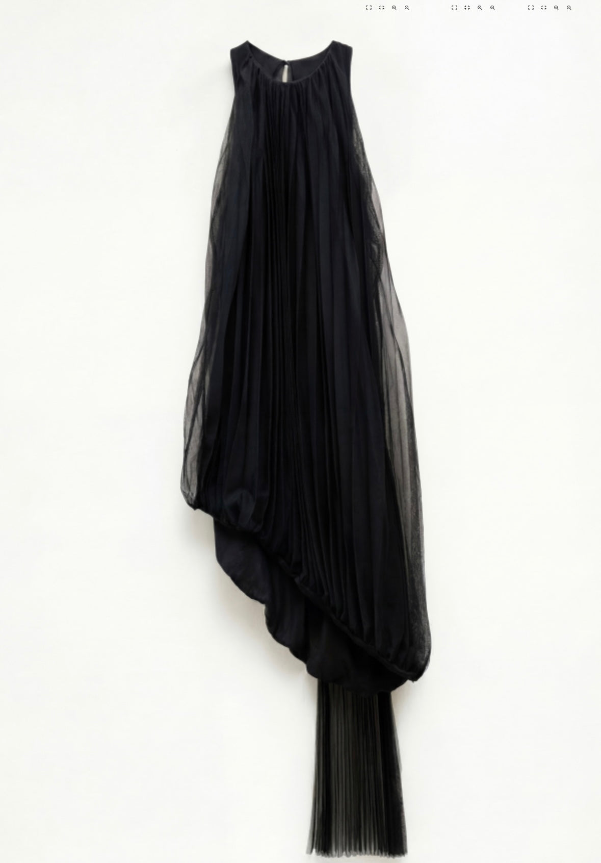 Abito “Black Poem” in Tulle Drappeggiato